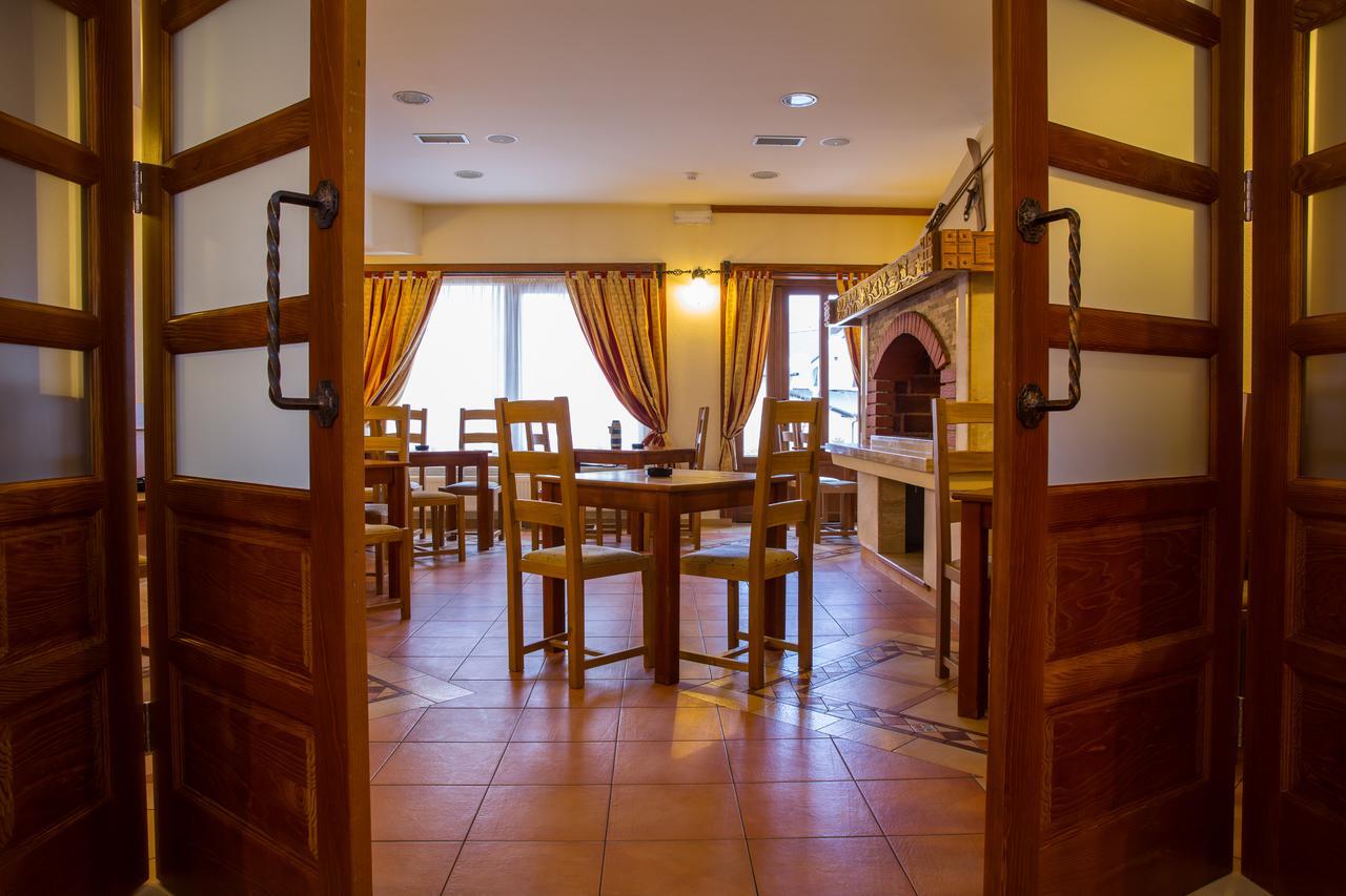 Hotel Knez 쿠프레스 외부 사진