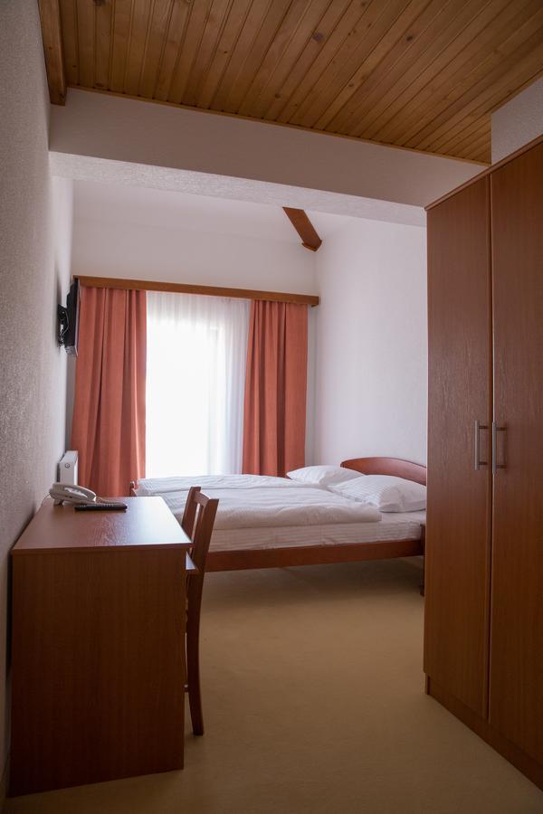 Hotel Knez 쿠프레스 외부 사진