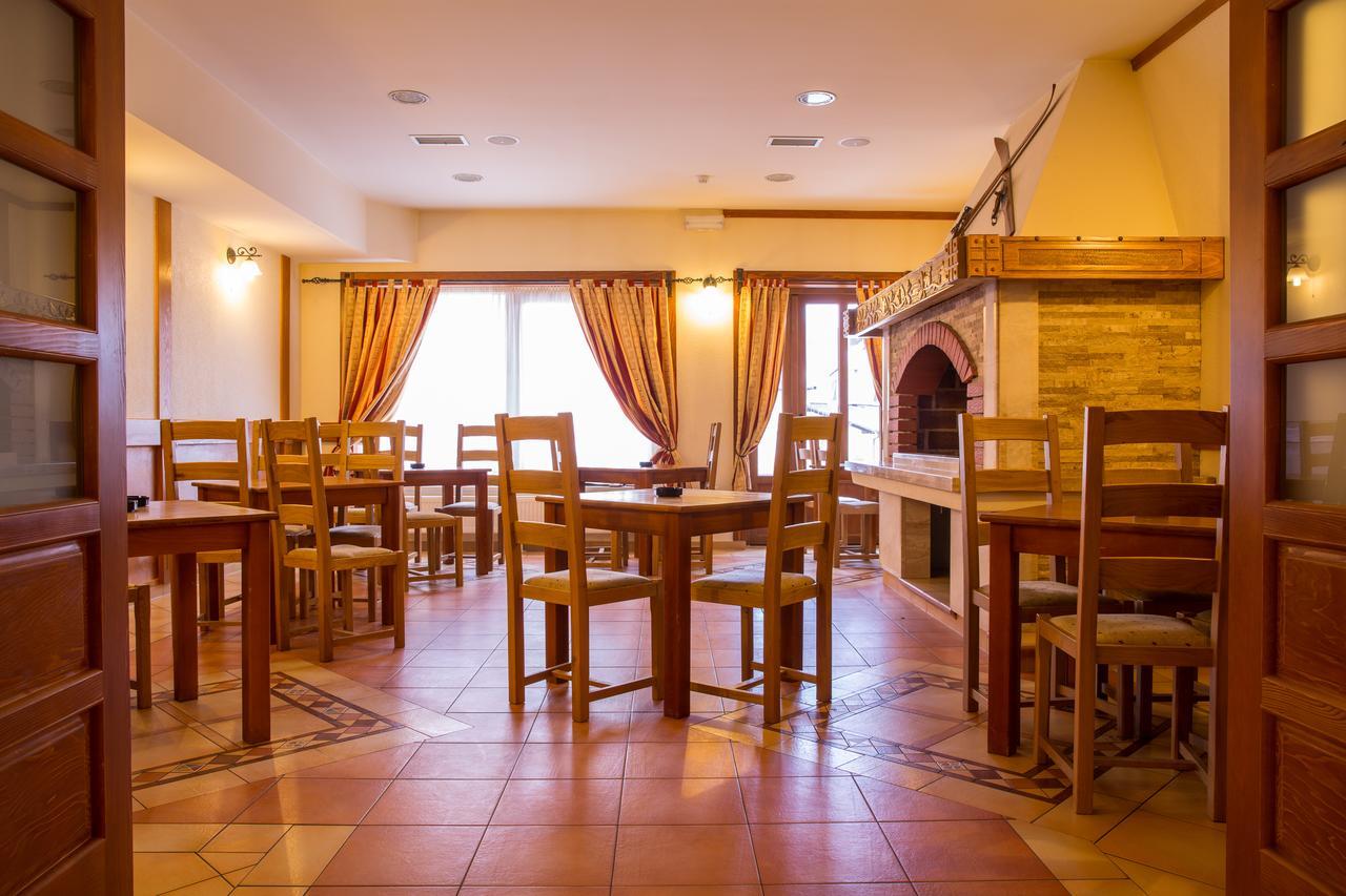 Hotel Knez 쿠프레스 외부 사진