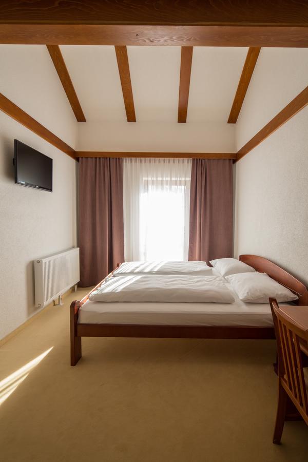 Hotel Knez 쿠프레스 외부 사진