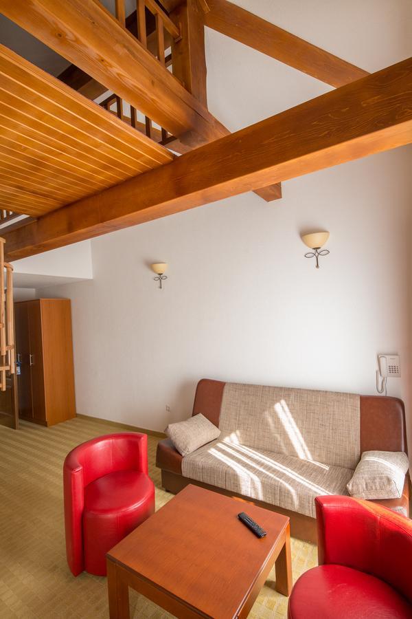 Hotel Knez 쿠프레스 외부 사진