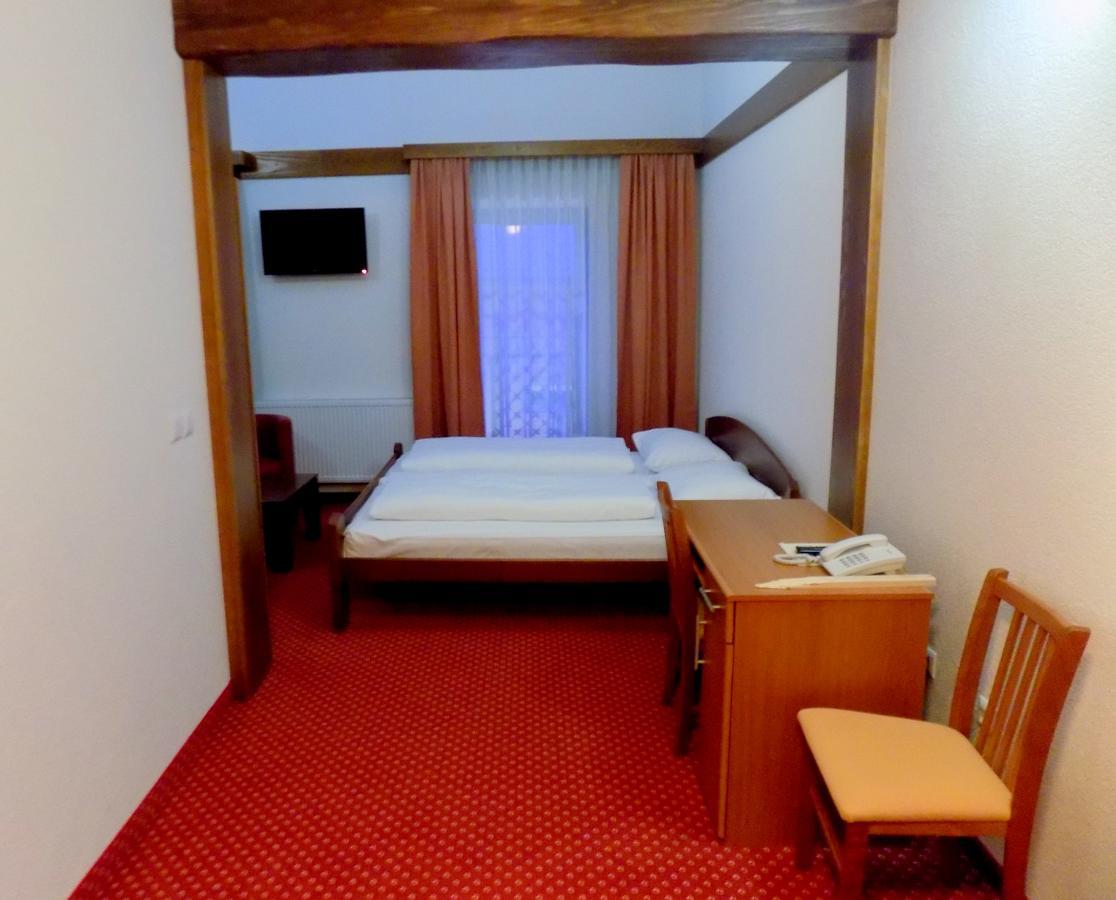 Hotel Knez 쿠프레스 외부 사진