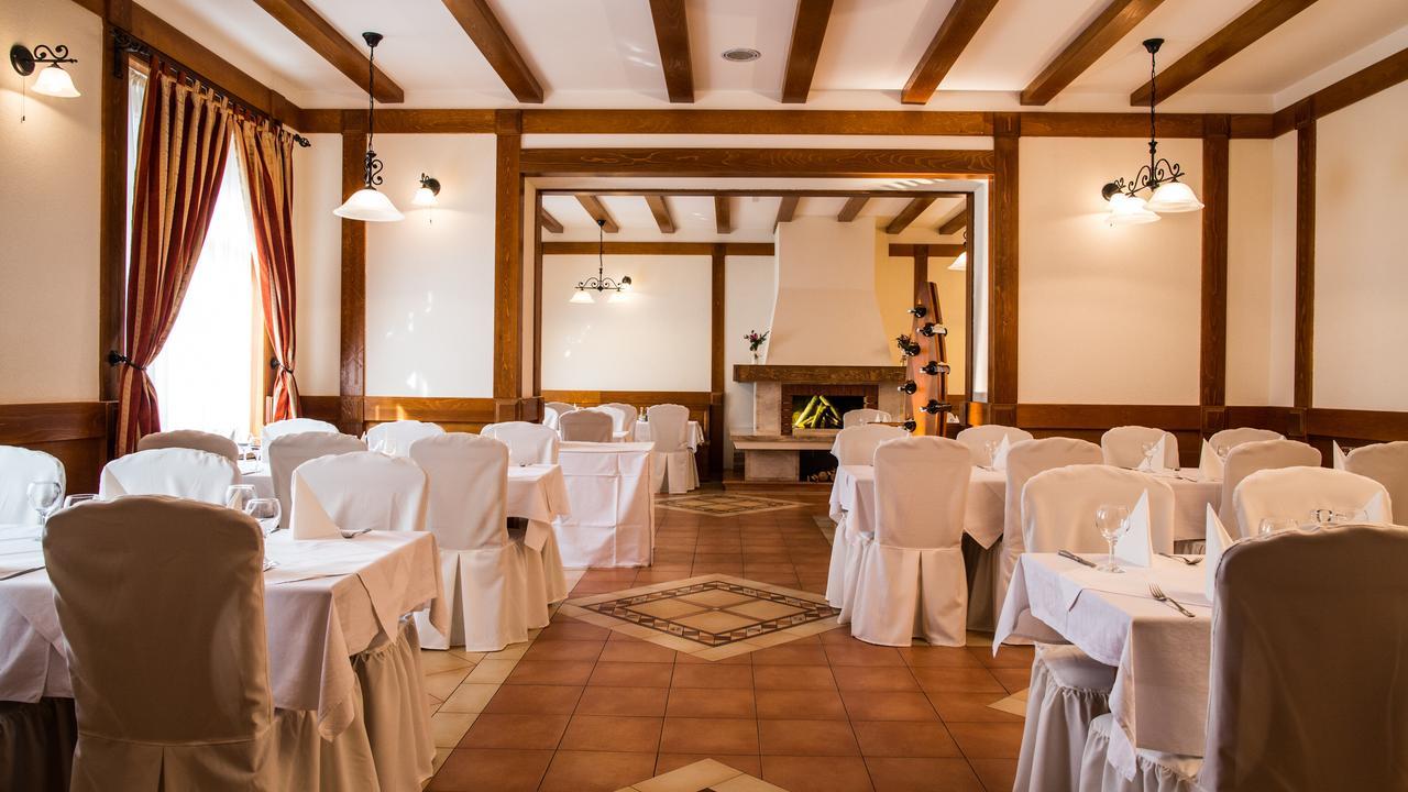 Hotel Knez 쿠프레스 외부 사진